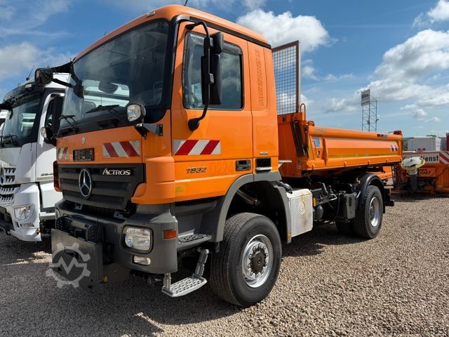 Other MERCEDES-BENZ Actros 2032 4x4 Blattfederung + Kupplung+Meiller