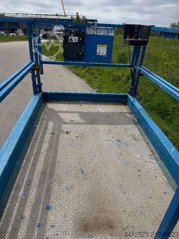 Scissor lift Genie GS 2669 RT