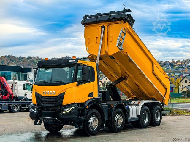 Autocarro ribaltabile IVECO X WAY 480* KIPPER * 8x4 * TOPZUSTAND