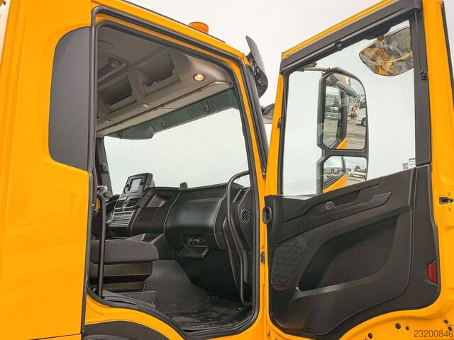 Autocarro ribaltabile IVECO X WAY 480* KIPPER * 8x4 * TOPZUSTAND
