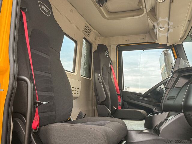 Autocarro ribaltabile IVECO X WAY 480* KIPPER * 8x4 * TOPZUSTAND