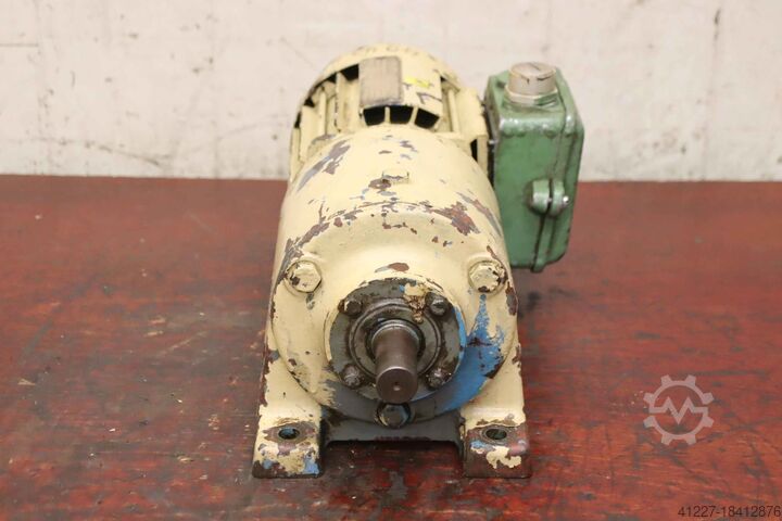 Motorreductor 0,37 kW 40 rpm SEW-EURODRIVE R53 D 22/4