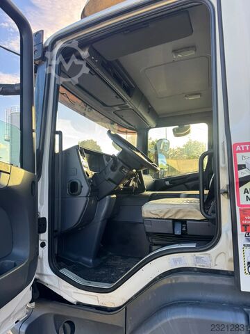 Scania P310 **ЕВРО 5 — ФРАНЦУЗСКИЙ ГРУЗОВИК** Scania P310 **EURO 5-FRENCH TRUCK**