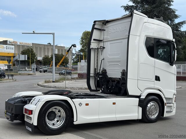 Standardni vlačilec SCANIA 590S FULL PNEUMATIC