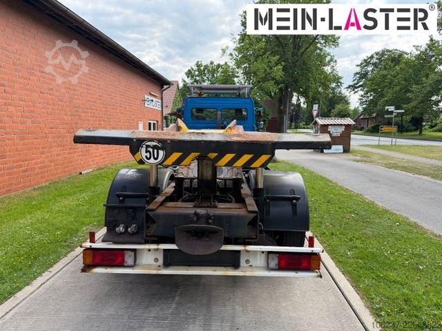 Camión con caja móvil MERCEDES-BENZ Kamag Wiesel Umsetzter Sattelplatte