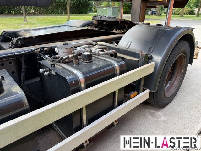 Camión con caja móvil MERCEDES-BENZ Kamag Wiesel Umsetzter Sattelplatte