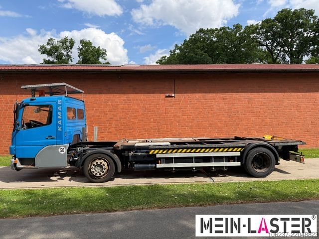 Camión con caja móvil MERCEDES-BENZ Kamag Wiesel Umsetzter Sattelplatte