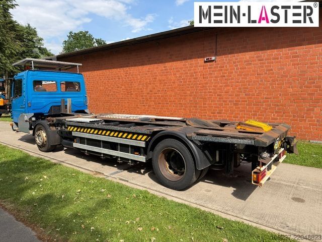 Camión con caja móvil MERCEDES-BENZ Kamag Wiesel Umsetzter Sattelplatte