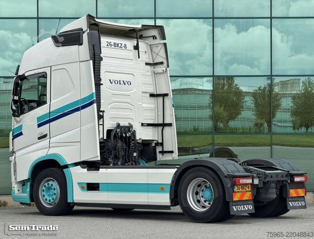 Standard tractor unit VOLVO FH 13.420 EURO 6 FULL SPOILER 2X TANKS ONLY 665.
