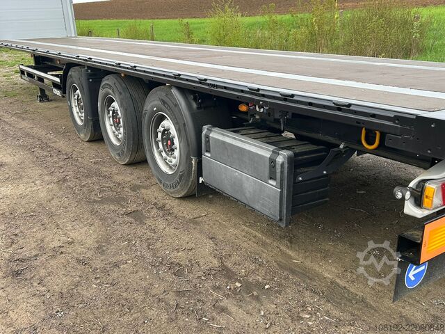 Plansemihenger Kögel S 24-1 2xLift/unbenutzt/ 2x vorhanden