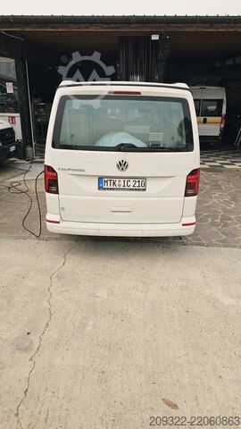 τροχόσπιτο/αυτοκινούμενο τροχόσπιτο 2022 Volkswagen California Coast | Automatico | Tetto a soffietto