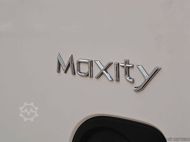 Külmikveok RENAULT MAXITY 2.5 Carrier Koelwagen