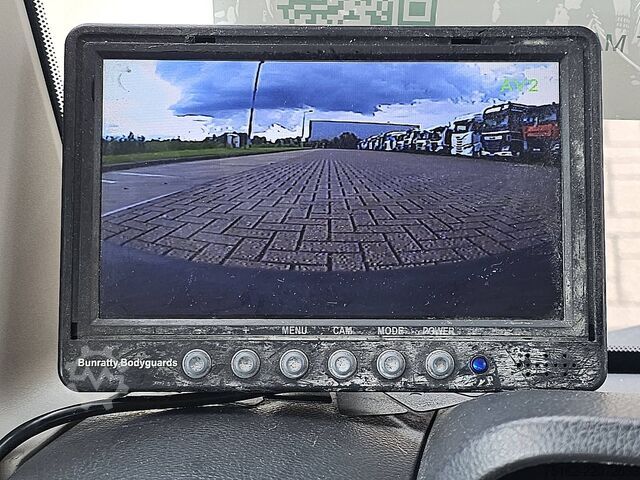Külmikveok RENAULT MAXITY 2.5 Carrier Koelwagen