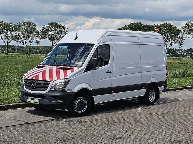 Camioneta familiar de techo alto MERCEDES-BENZ SPRINTER 519 L2H2 V6 3.0Ltr Airco