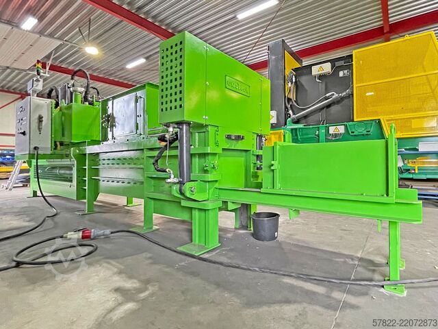 Presă de doze, presă de balotat cu forță de presare de 70 t unoTech UPAXX 70