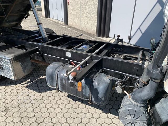 Fourgon benne basculante Isuzu NPR 35