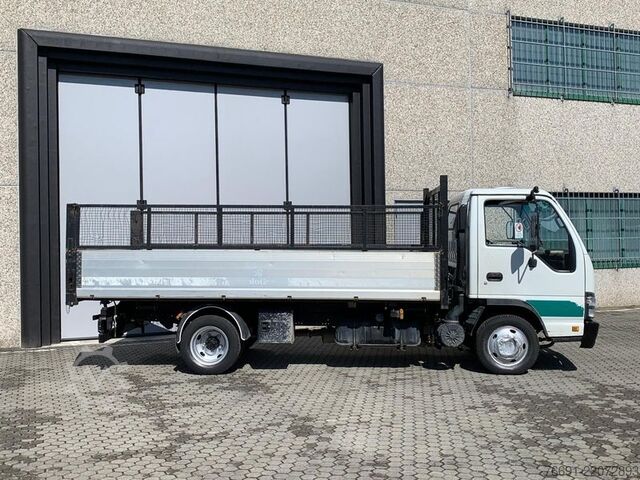Fourgon benne basculante Isuzu NPR 35