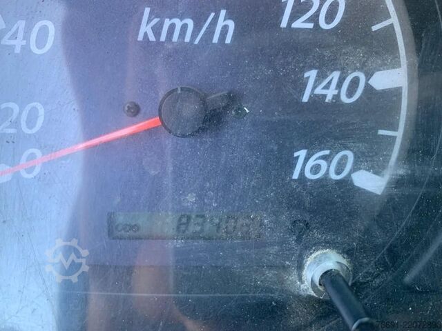 Fourgon benne basculante Isuzu NPR 35