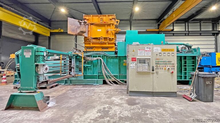 Presse à balles, force de pressage 200 t, grand format MACPRESSE 112