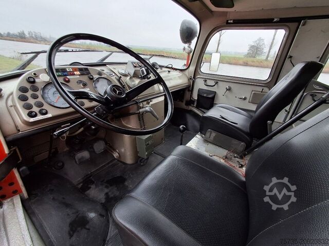 Carro de bombeiros MERCEDES-BENZ LAF 1113