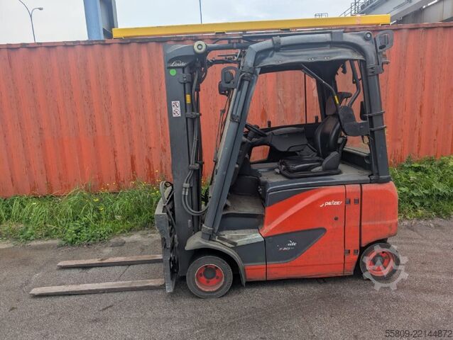 इलेक्ट्रिक 4 व्हील फोर्कलिफ्ट Linde E 20 PH-02 // Triplex //  3. & 4. Ventil // 5000 S