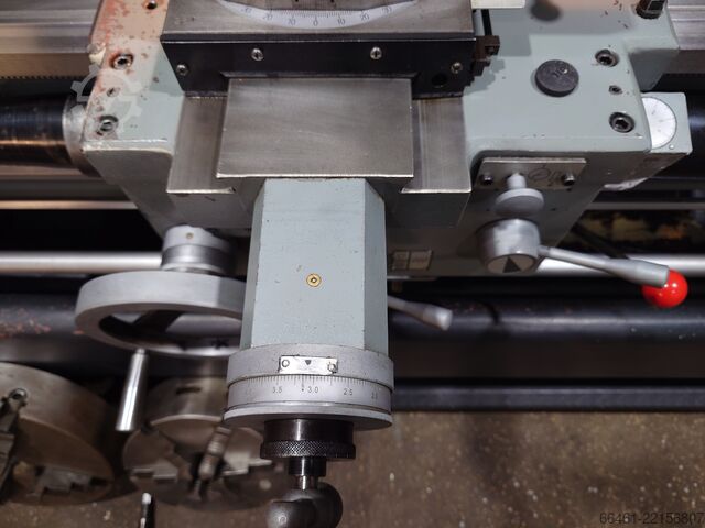Akselitukinen sorvi (aukolla) Huvema Lathe 560 x 2000