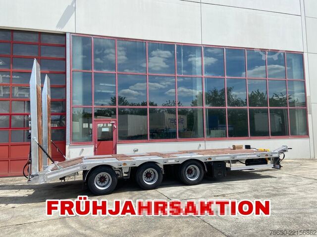 低平板挂车 Möslein TT 31 F  31 t GG Tridem- Tieflader 3 Achs, gelenktNeufahrzeug