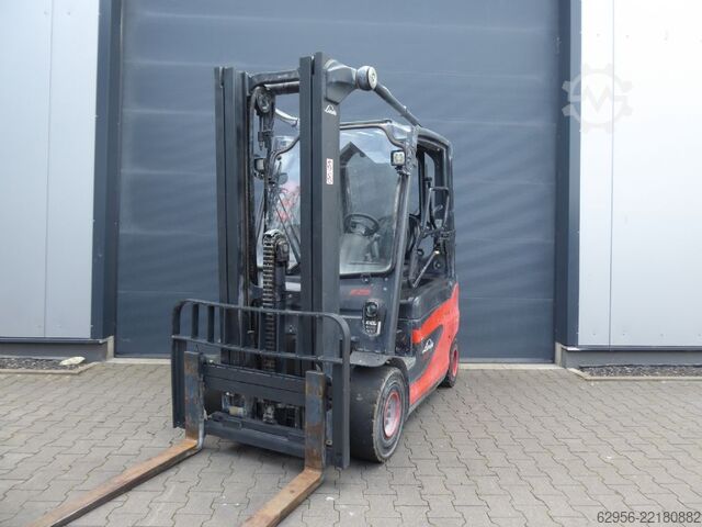 Elektro 4 Rad-Stapler Linde E25-01