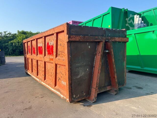 Kontejner s kukom  CONTAINER SCARRABILE USATO A CIELO APERTO