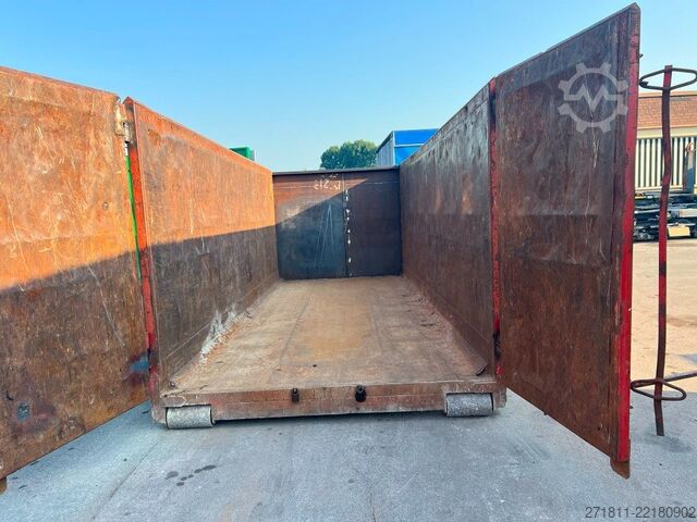 Kontejner s kukom  CONTAINER SCARRABILE USATO A CIELO APERTO