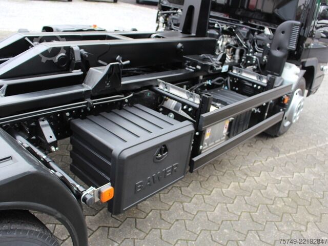 Kamion s kipom s pomičnim kontejnerom Fuso Canter FUSO 9C18  City Abrollkipper Hooklift Black Edition