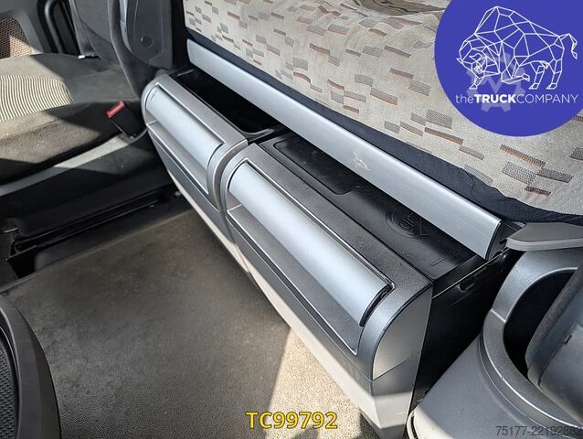 Chasis con cabina DAF XF 440