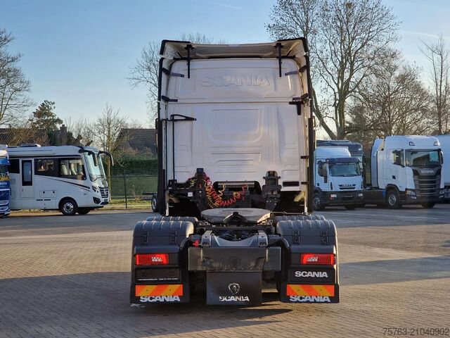 Standard-SZM Scania R530 V8 NGS Highline 6x2 - 2.95 WB - Full air -...