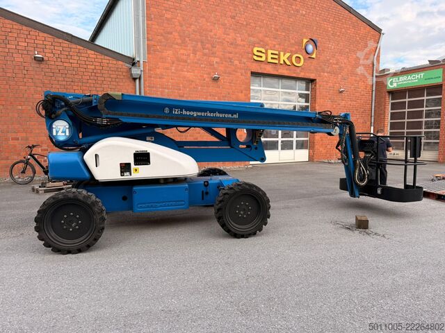 Platform kerja bergerak Niftylift HR21 4x4