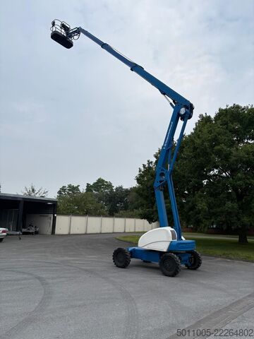 Platform kerja bergerak Niftylift HR21 4x4