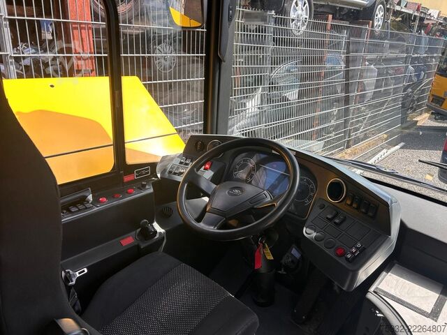 Autocarro urbano SOLARIS Urbino 8.9  LE MIDI KLIMA  2,4 m GURTE  NEULACK