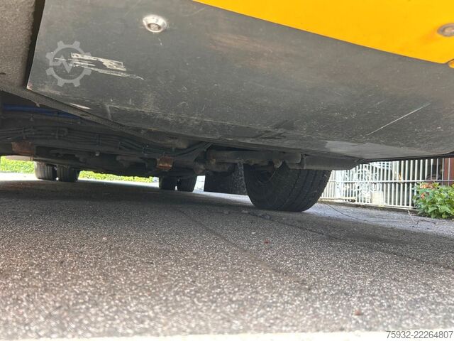 Autocarro urbano SOLARIS Urbino 8.9  LE MIDI KLIMA  2,4 m GURTE  NEULACK