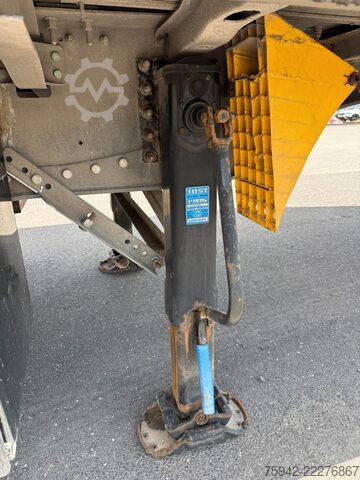 Semi-reboque aberto com lona SCHMITZ CARGOBULL SCB/S3T BORDWANDSIDER EDSCHA LIFT