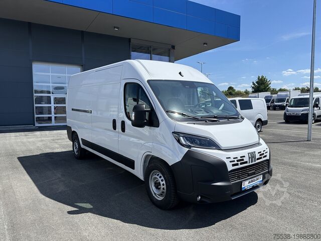 Furgão de teto alto Fiat Ducato