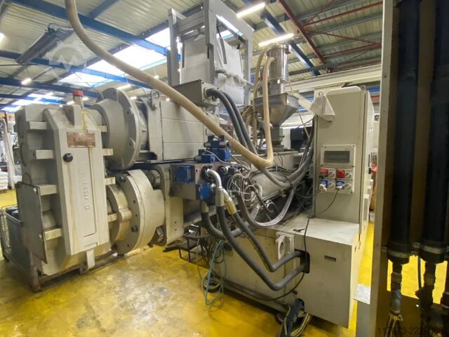 Used NEGRI BOSSI 850T injection molding machine - Year 2004  U850
