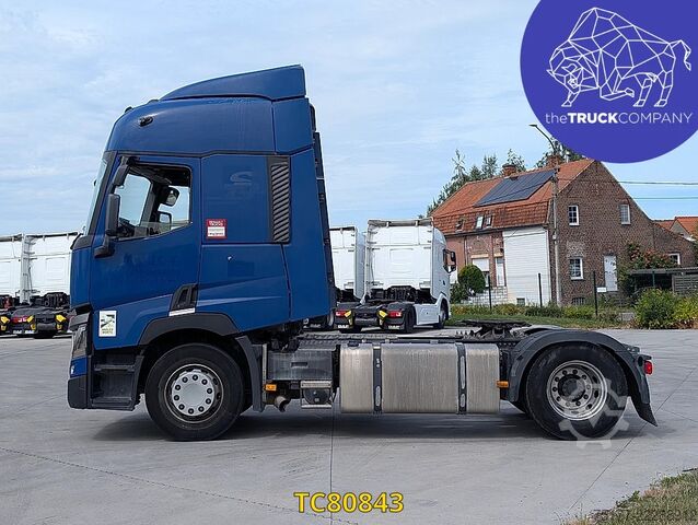  Renault T 460