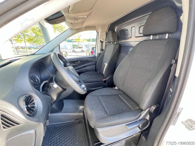 Ilgas skydinis furgonas Mercedes-Benz Vito Klima Komfortsitze 2xParktronik DAB