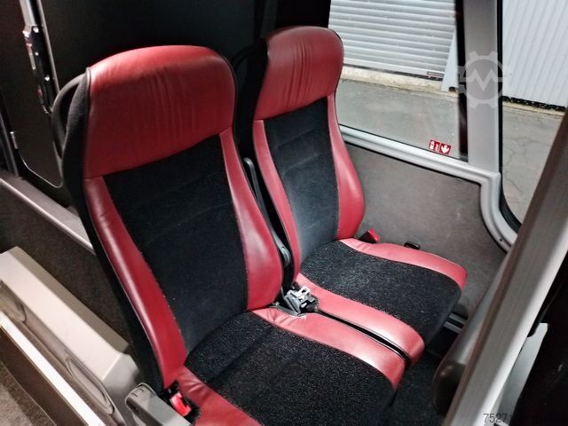 Doppeldeckerbus VAN HOOL TXD27 Astromega | 91+1+1 Sitze