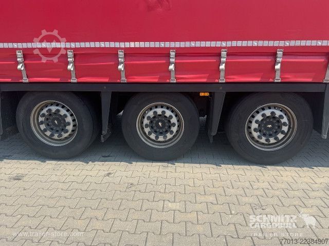 Trailer semi terbuka dengan terpal Schmitz Cargobull Curtainsider Mega