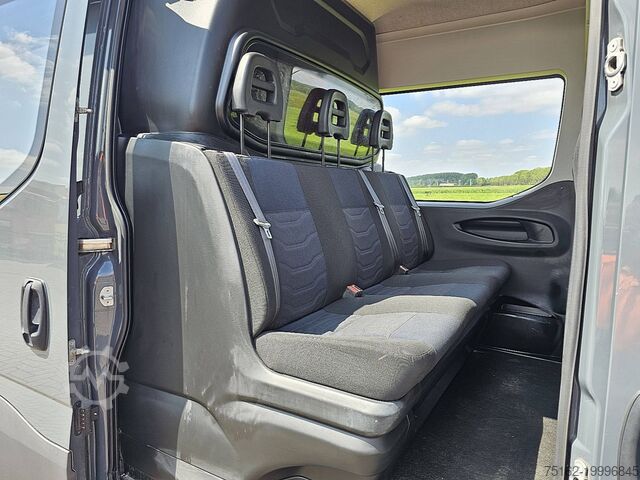 Mobil station wagon beratap tinggi IVECO DAILY 35C18 ac aut. dc EURO6