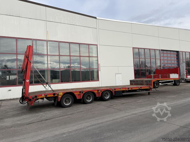 Naczepa niskopodwoziowa Kässbohrer LB3E  3 Achs Satteltieflader, komplett überfahrbar
