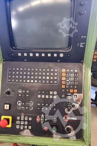 Fresadora HERMLE UWF 900