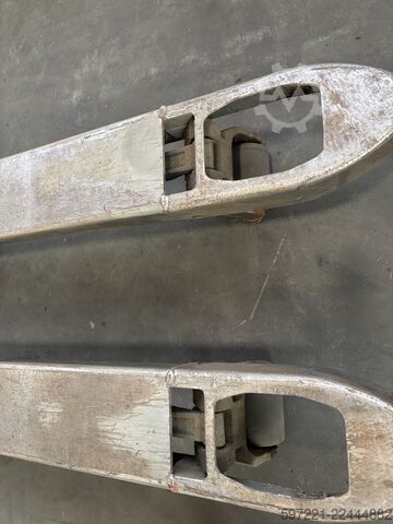 Ηλεκτρικά παλετοφόρα Still EXU 18