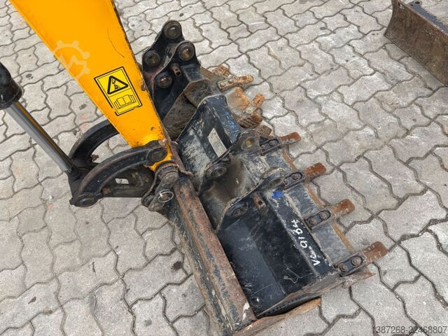 迷你挖掘机 JCB 15C-1 / 825 H /  3 x Löffel / Kabine