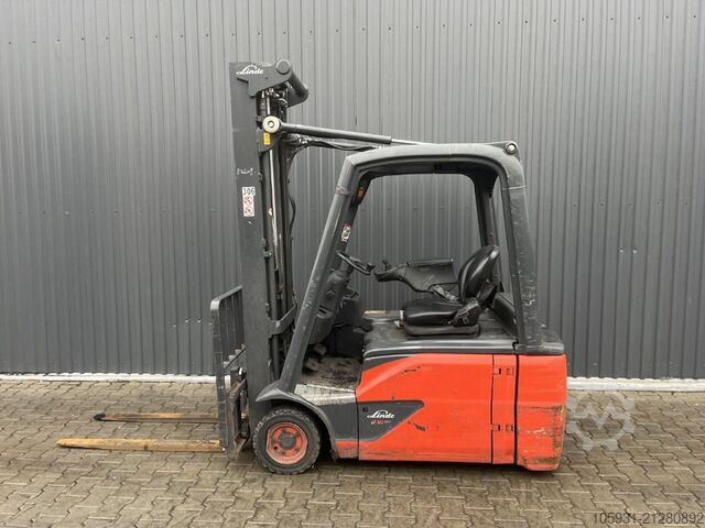 Electric 3-wheel forklift Linde E16L-02